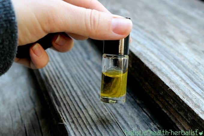 How to Make an Oregano Oil Roll-On for Cold and Flu Care
